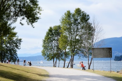 Playgrounds and family-friendly beaches