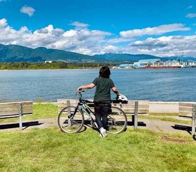 Cycle along the waterfront