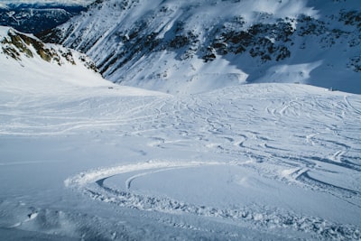 Glacier skiing