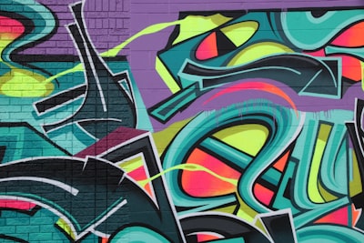 Graffiti art viewing