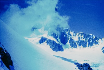 Learning about avalanche history