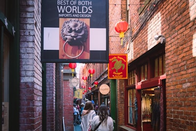 Wander Fan Tan Alley and heritage streets