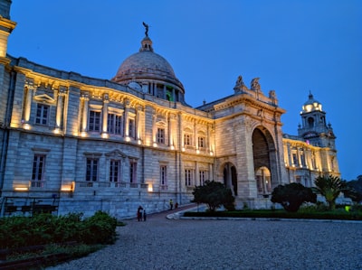 Photography of the illuminated dome and façade