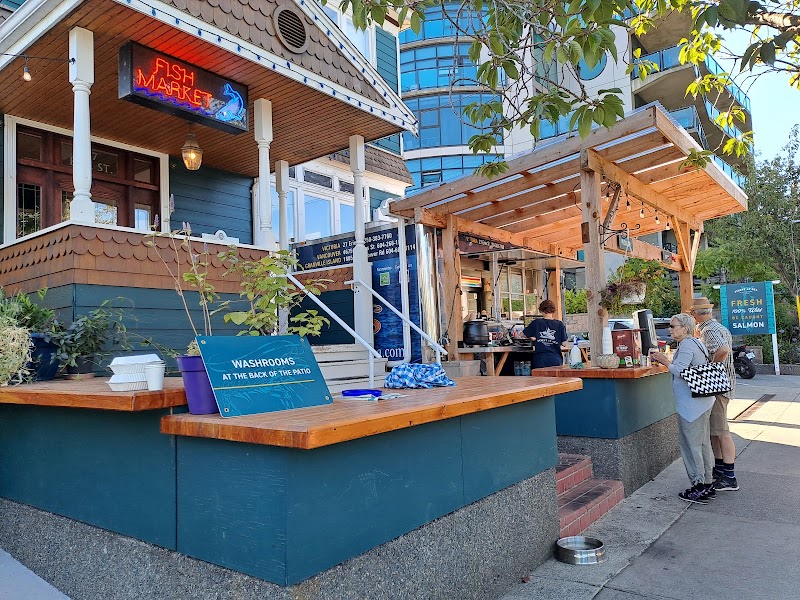 Finest At Sea Seafood Market and Food Truck