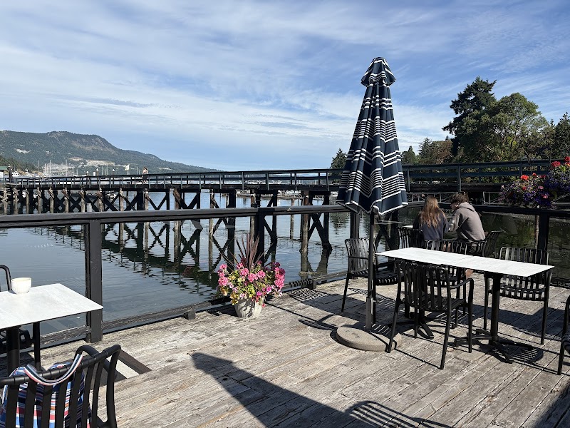 Azure Pier Cafe