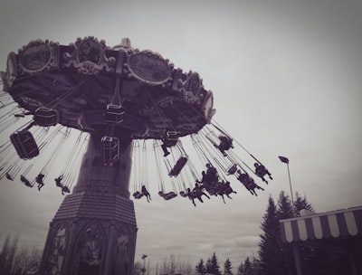 Antique midway rides