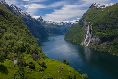 Watching the fjord documentary film