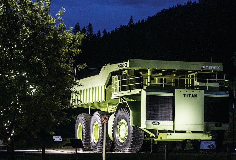 World's Largest Tandem Axle Truck