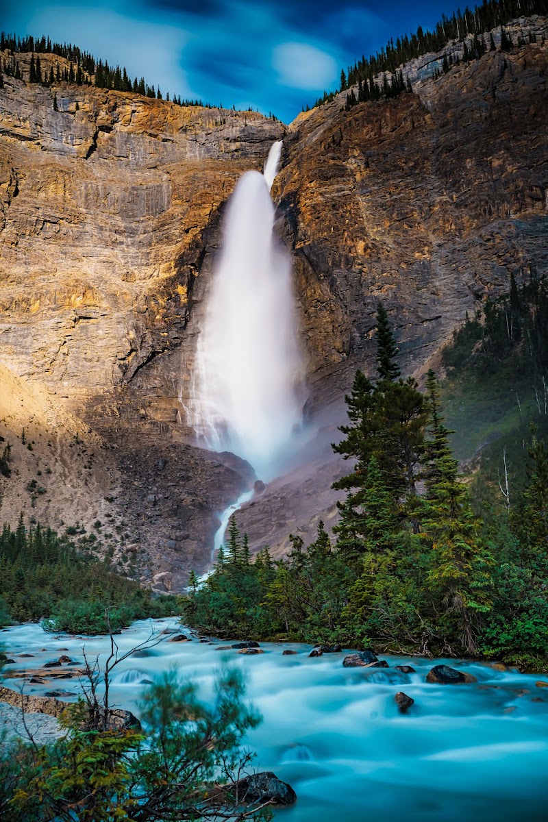 Takakkaw Falls