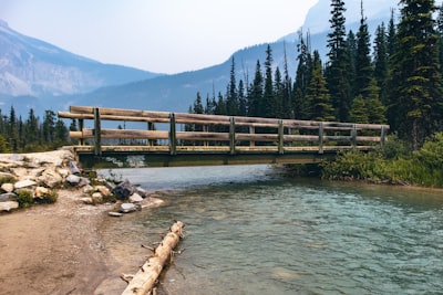 Scenic bridge walking
