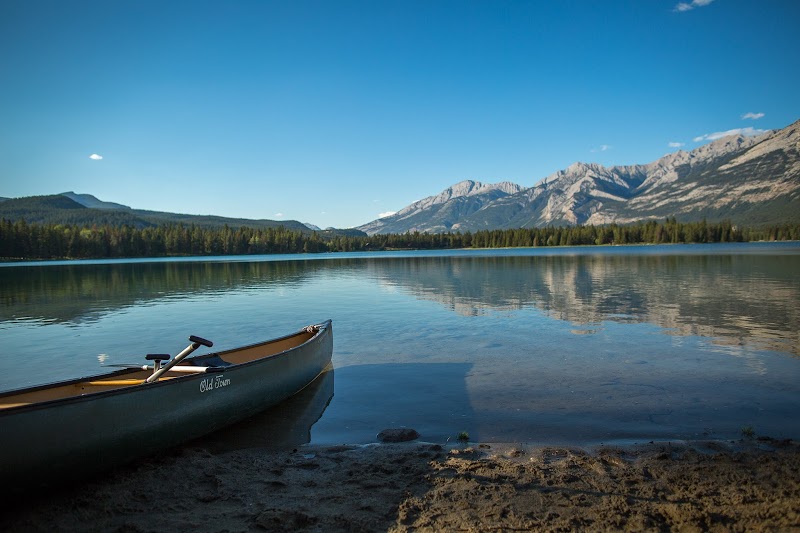 Lake Edith and Lake Annette