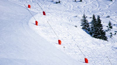Downhill skiing