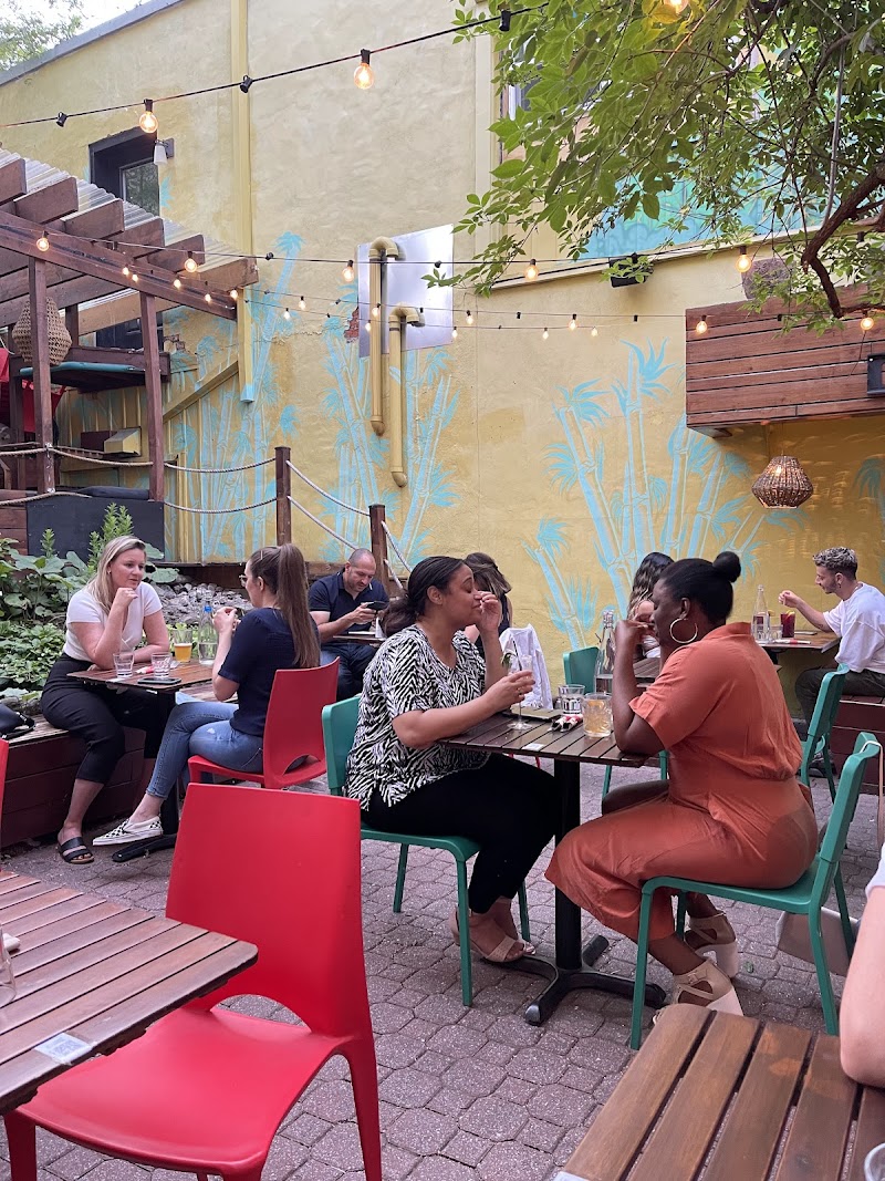 Grenade - Resto-bar et terrasse