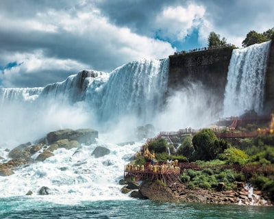 Feel spray and get close to Bridal Veil Falls